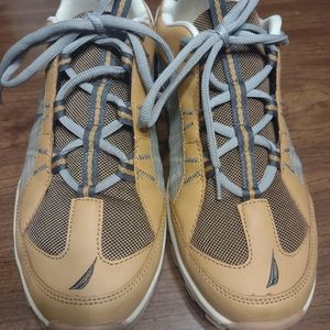 New Nautica Mens Low Hiker